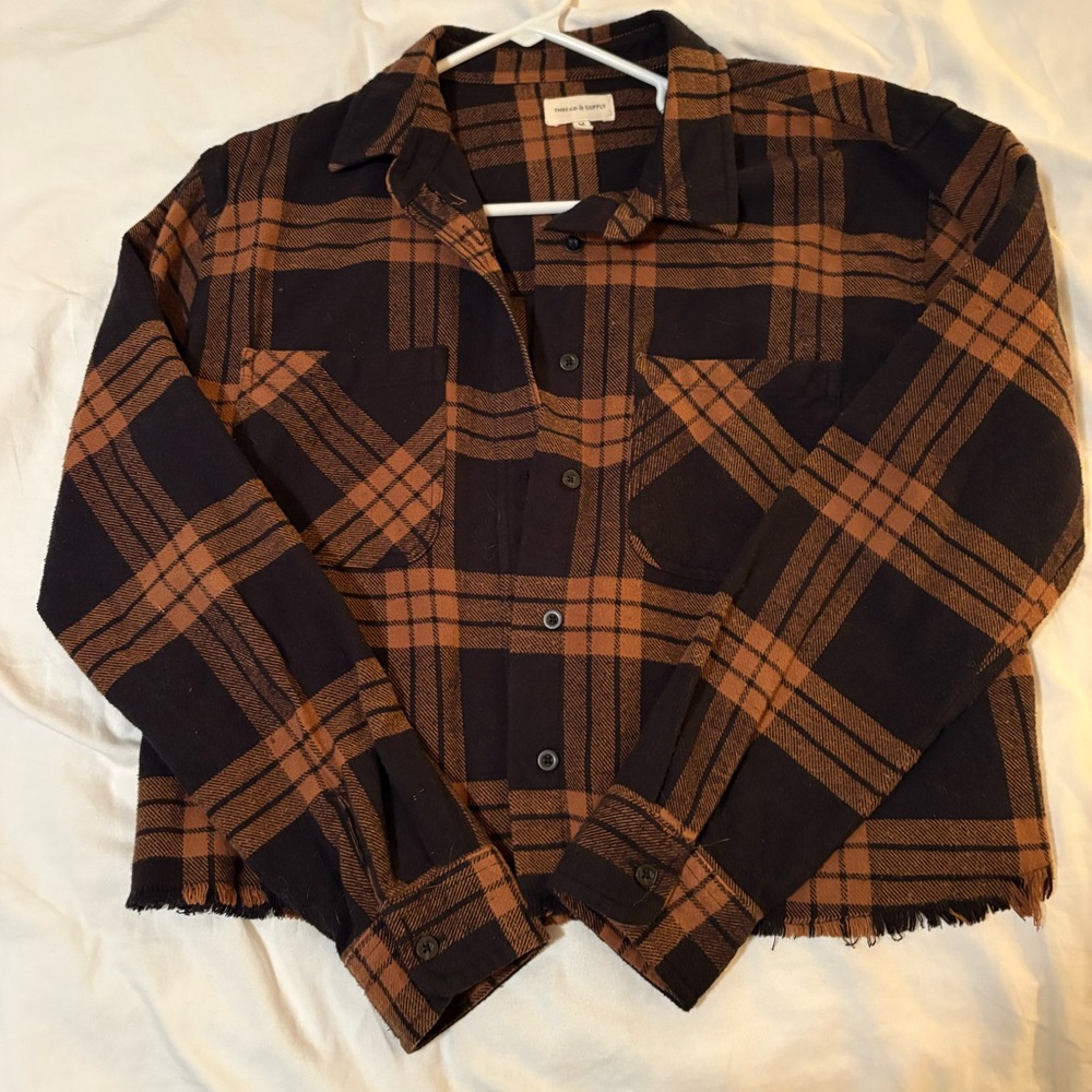 Thread & Supply Brown and Black Cropped Flannel Size M
